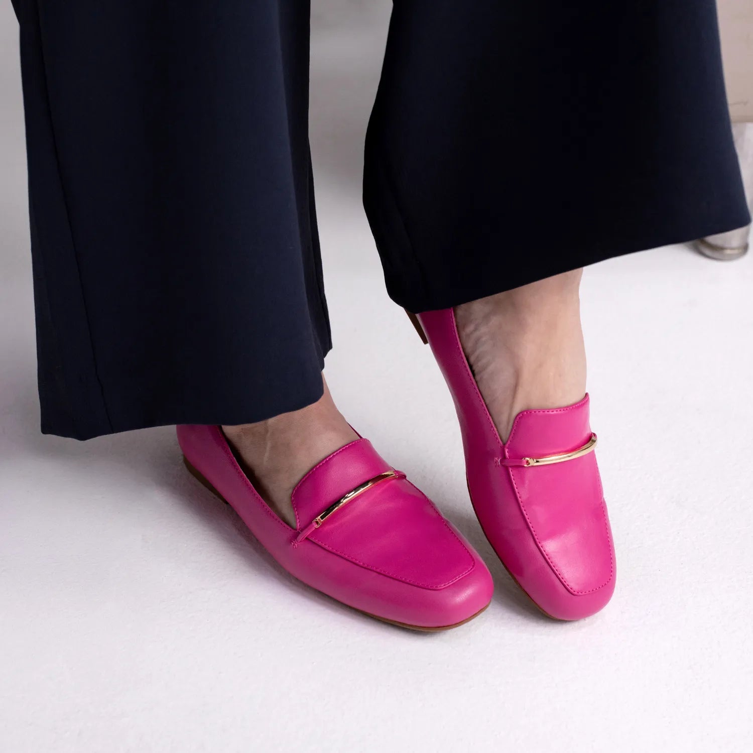 Wrenn Loafer Flats in Vegan Leather - Fuchsia