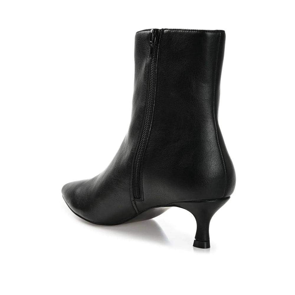 Black PU